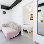 Brand New Viktorija Just 250m From The Beach! Veglia