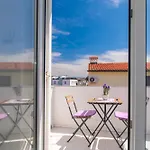 Brand New Viktorija Just 250m From The Beach!