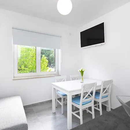Brand New Viktorija Just 250m From The Beach! Apartment Krk Town