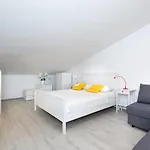 Apartment Brand New Viktorija Just 250m From The Beach!