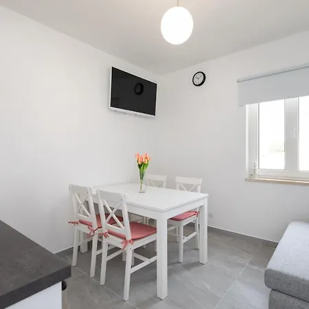 Brand New Viktorija Just 250m From The Beach! * Krk Town