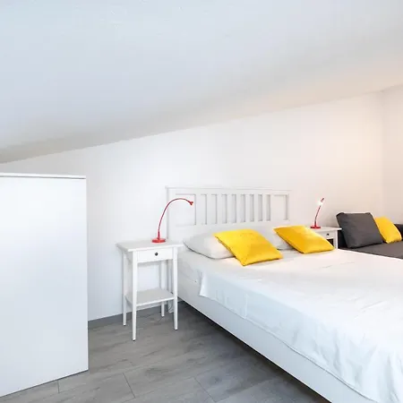 Brand New Viktorija Just 250m From The Beach! Krk Town