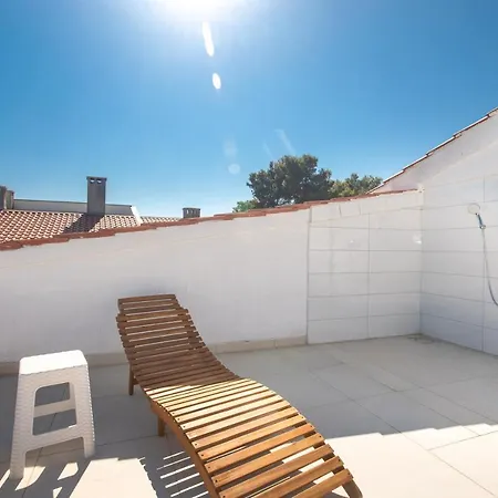 Brand New Viktorija Just 250m From The Beach! *