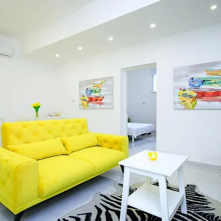 Brand New Viktorija Just 250m From The Beach! Διαμέρισμα