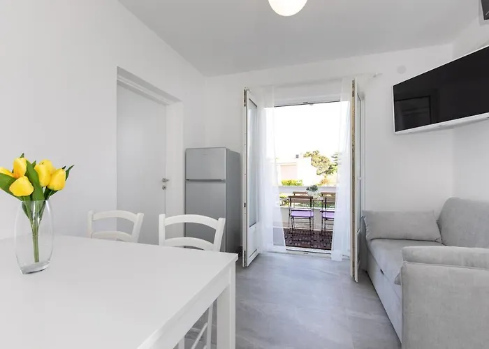 Brand New Viktorija Just 250m From The Beach! Appartamento