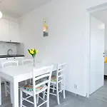 Brand New Viktorija Just 250m From The Beach! Appartamento