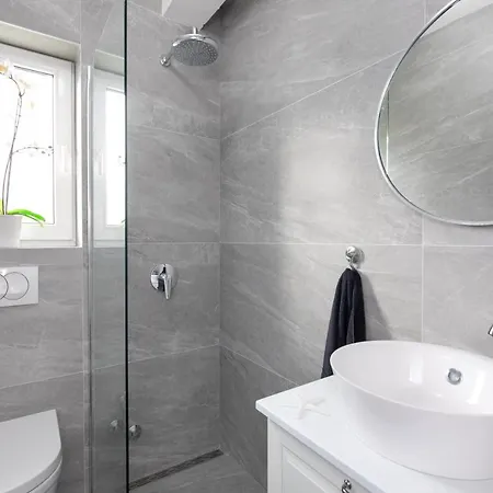 Brand New Viktorija Just 250m From The Beach! Apartmán Krk Town