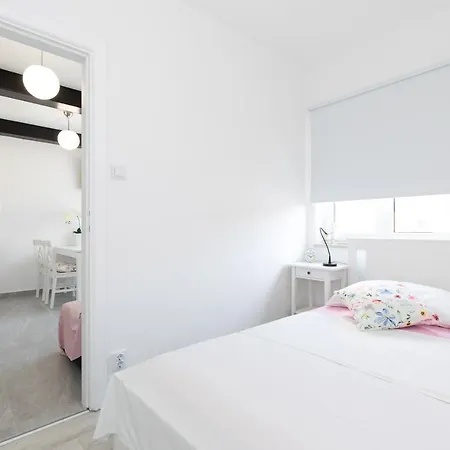 Apartmán Brand New Viktorija Just 250m From The Beach!