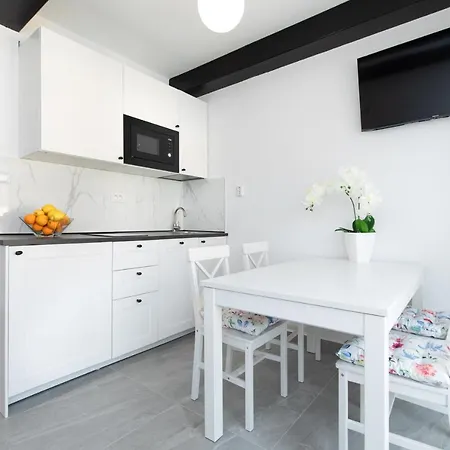 Apartmán Brand New Viktorija Just 250m From The Beach! *