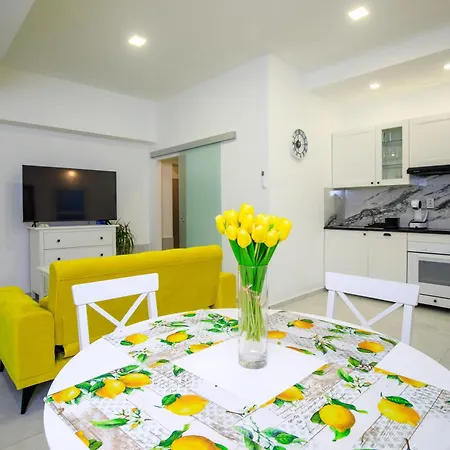 Apartmán Brand New Viktorija Just 250m From The Beach!