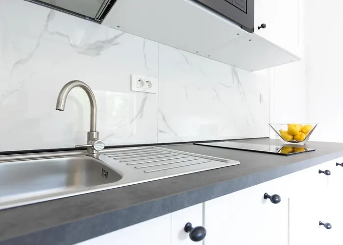 Brand New Viktorija Just 250m From The Beach! Apartment Krk Town