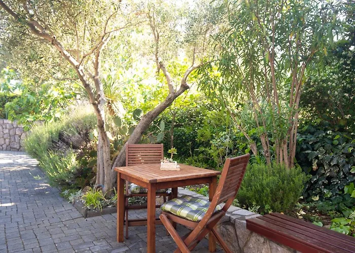 Brand New Viktorija Just 250m From The Beach!