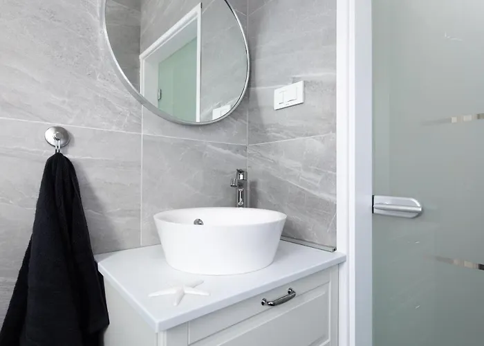 Brand New Viktorija Just 250m From The Beach! Krk Town