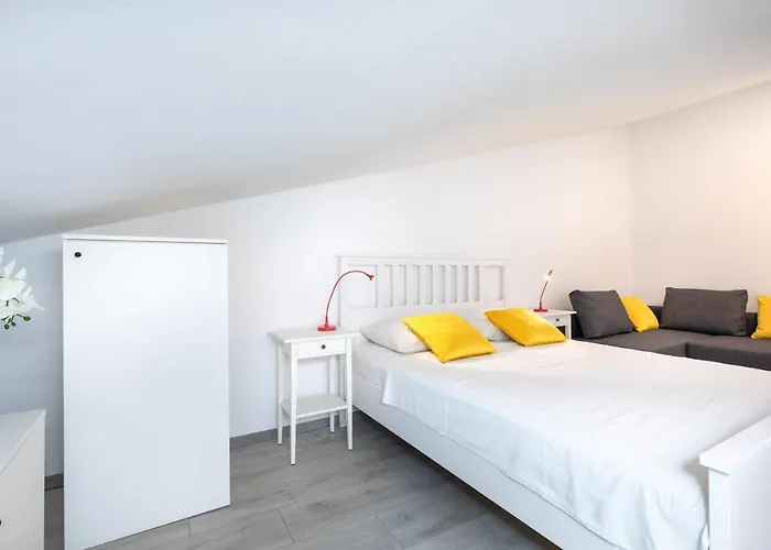 Brand New Viktorija Just 250m From The Beach! Krk Town