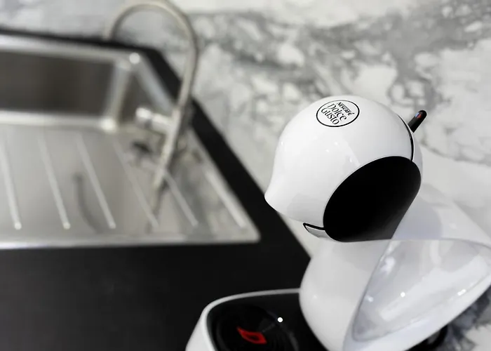 Brand New Viktorija Just 250m From The Beach!