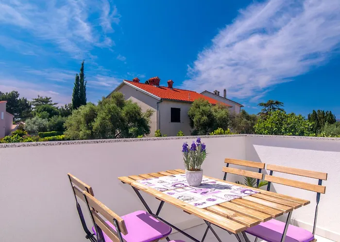 Brand New Viktorija Just 250m From The Beach! Apartment *